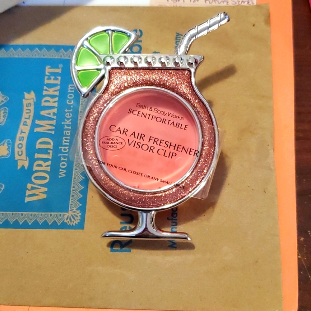 Bath & Body Works Pink Drink Scentportable